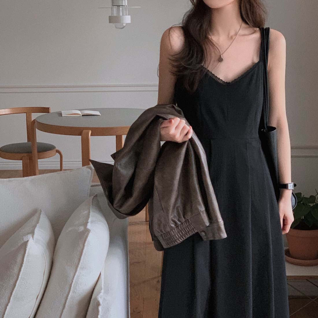 Women's Pleated Sleeveless Sling Dress