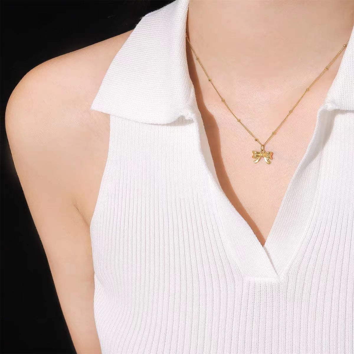 Ladies Bow Necklace Small And Beautiful