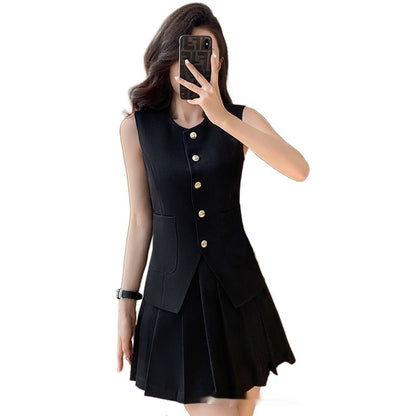 ENSEMBLE JUPE ET VESTE SANS MANCHE 